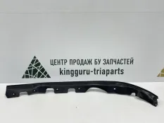 Уплотнитель двери BMW X5 2013-2018 51767389662 F15, передний правый