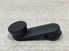 Ручка стеклоподъемника Opel Astra 2013 366703013 J P10 5D РЕСТАЙЛИНГ A14XER, задняя правая