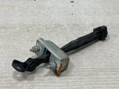 Ограничитель двери Opel Astra 2013 13270612 J P10 5D РЕСТАЙЛИНГ A14XER, задний правый