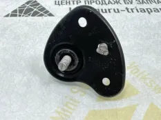 Крюк замка капота BMW X7 2019-2022 51237347412 G07, передний левый