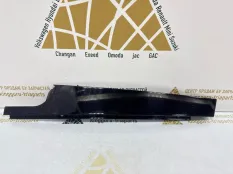 Накладка стойки двери BMW X5 2019-2023 51337429388 G05, передняя правая