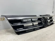 Решетка радиатора Volkswagen Tiguan 2016-2020 5NA853653 2 AD1 ДО РЕСТАЙЛИНГ