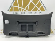Обшивка крышки багажника Opel Astra 2009-2012 13261681 J P10 5D ДО РЕСТАЙЛИНГ