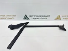 Уплотнитель стекла двери BMW 6 2017-2020 51337392346 G32, передний правый