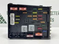 Блок предохранителей подкапотный Volkswagen Passat CC 2011 3C0937125 1 ДОРЕСТАЙЛИНГ CDA 170923 BZB