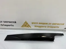 Накладка стойки передней правой двери BMW X5 2019 51337429388 G05, передняя правая