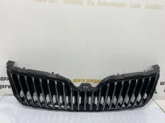 Решетка радиатора Skoda Superb 2013 2014 2015 3T0853668B 2 РЕСТАЙЛИНГ