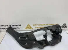 Кронштейн противотуманной фары BMW X5 2013 51118054018 F15 M-PACK, передний правый