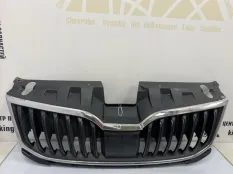 Решетка радиатора Skoda Octavia 2017 5E0853653A A7 РЕСТАЙЛИНГ