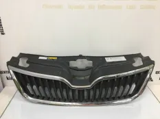 Решетка радиатора Skoda Rapid 2013 5JA853668 1