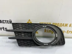Решетка противотуманной фары Volkswagen Tiguan 2011-2017 5N0853666H 1 5N1 РЕСТАЙЛИНГ, передняя правая