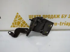Кронштейн блока ABS Skoda Octavia 2019 5Q1614235E A7 РЕСТ 1.6