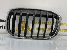 Решетка радиатора BMW X1 2015-2019 51137354823 F48, левая