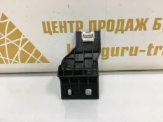 Кронштейн салона Skoda Octavia 2019 5E1863143 A7 РЕСТ 1.6