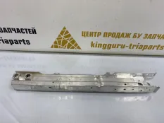 Кронштейн нижней поперечины BMW X1 2015-2019 51117301604 F48, правый