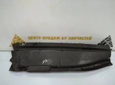 Щиток моторного отсека BMW X1 2015-2019 51717290716 F48