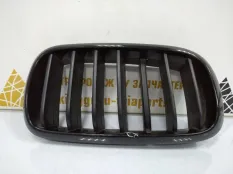 Решетка радиатора BMW X5 2013-2018 7316076 F15, правая