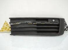 Решетка бампера Volkswagen Multivan 2015-2020 7E5853684 T6 SGC ДО РЕСТАЙЛИНГ, правая