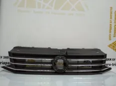 Решетка радиатора Volkswagen Polo 2015-2020 6RU853653B 5 612 РЕСТАЙЛИНГ