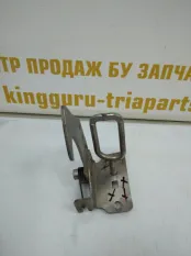 Крюк замка капота BMW X3 2010-2014 51237210733 F25, правый