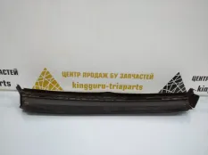 Уплотнитель радиатора BMW X1 2009-2015 51752990837 E84 M-PACK