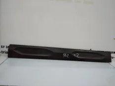Молдинг двери BMW X2 2018-2021 51137421440 F39, передний правый