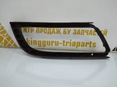 Решетка противотуманной фары Skoda Superb 2013-2015 3T0807681 2 3T4 РЕСТАЙЛИНГ, левая