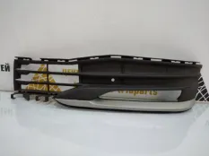 Решетка противотуманной фары BMW 5 2017-2019 51117385262 G30 ДО РЕСТАЙЛИНГ, правая