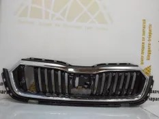Решетка радиатора Skoda Octavia 2019-2022 5E3853653 A8 NN3