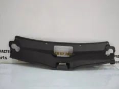 Накладка замка капота Skoda Rapid 2020-2022 60U853343 2 NK6