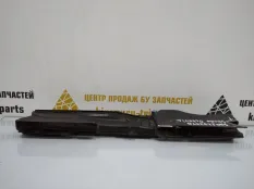 Воздуховод радиатора верхний Skoda Octavia 2017-2020 5Q0129254B A7 5E3 РЕСТАЙЛИНГ