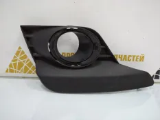 Решетка противотуманной фары Renault Logan Stepway 2018-2023 261A37637R 2 L8_ ДО РЕСТАЙЛИНГ, левая