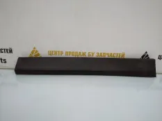 Молдинг двери BMW X1 2015-2019 51137352094 F48, задний правый