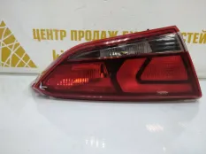Фонарь внутренний Hyundai Solaris 2017-2020 92403H5000 2 HCR ДО РЕСТАЙЛИНГ, левый