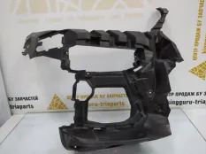 Кронштейн противотуманной фары BMW X6 2019-2022 51118069948 G06 M-PACK, правый