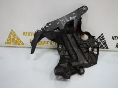Кронштейн крыла BMW X5 2013-2018 51657294543 F15, передний левый