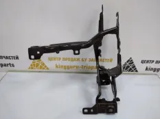 Кронштейн фары BMW X5 2019-2023 51647421710 G05, правый