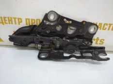 Петля капота BMW 5 2017-2019 41007427052 G30 ДО РЕСТАЙЛИНГ, правая