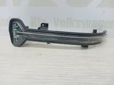 Повторитель поворота в зеркало BMW 3 2018-2022 63137498159 G20, левый