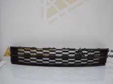 Решетка бампера Skoda Octavia 2017-2020 5E0853677K A7 5E3 РЕСТАЙЛИНГ