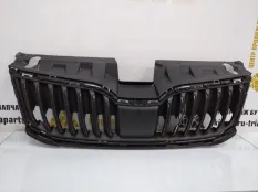 Решетка радиатора Skoda Octavia 2017-2020 5E0853653A A7 5E3 РЕСТАЙЛИНГ