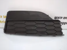 Решетка бампера Skoda Rapid 2020-2022 60U807368A 2 NK6, правая