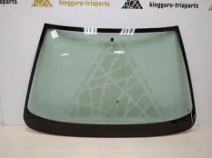 Стекло лобовое