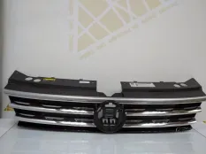 Решетка радиатора Volkswagen Tiguan 2016-2020 5NA853653 2 AD1 ДО РЕСТАЙЛИНГ