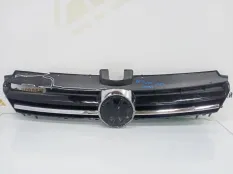 Решетка радиатора Volkswagen Golf 2012-2017 5G0853655C 7 5G1 ДО РЕСТАЙЛИНГ