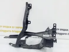 Кронштейн под фару BMW X5 2019-2023 51647421710 G05, передний правый