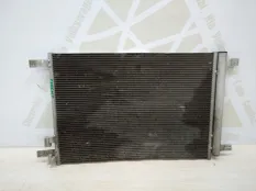 Радиатор кондиционера Skoda Octavia 2017-2020 5Q0816411BG A7 5E3 РЕСТАЙЛИНГ