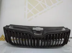Решетка радиатора Skoda Rapid 2017-2020 5JA853668 1 NH3 РЕСТАЙЛИНГ