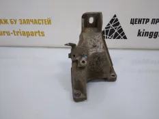 Кронштейн двигателя Suzuki Grand Vitara 2008 1164165J00000 3JT ДО РЕСТАЙЛИНГ 2.0 J20A, правый