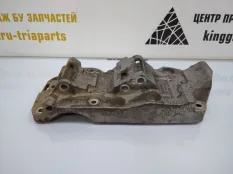 Кронштейн генератора BMW X3 2010 11168506863 F25 2.0 N47D20